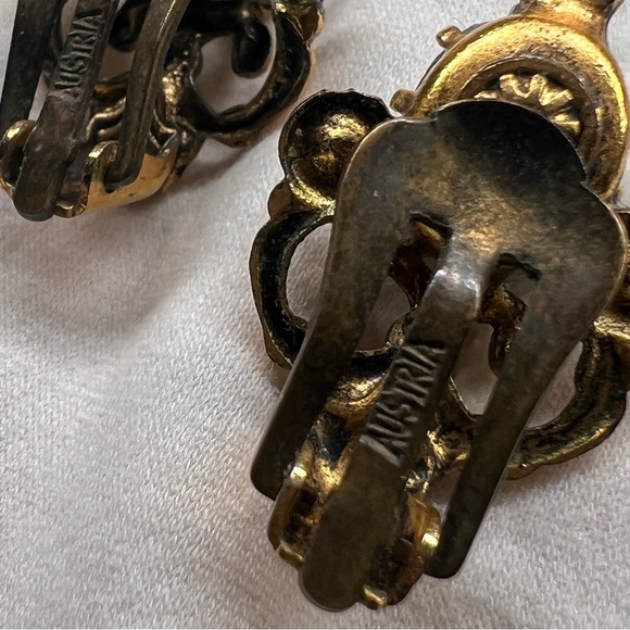 Vtg Victorian Austria Peking Glass Bead Faux Turquoise & Pearls Clip On Earrings - Picture 8 of 9